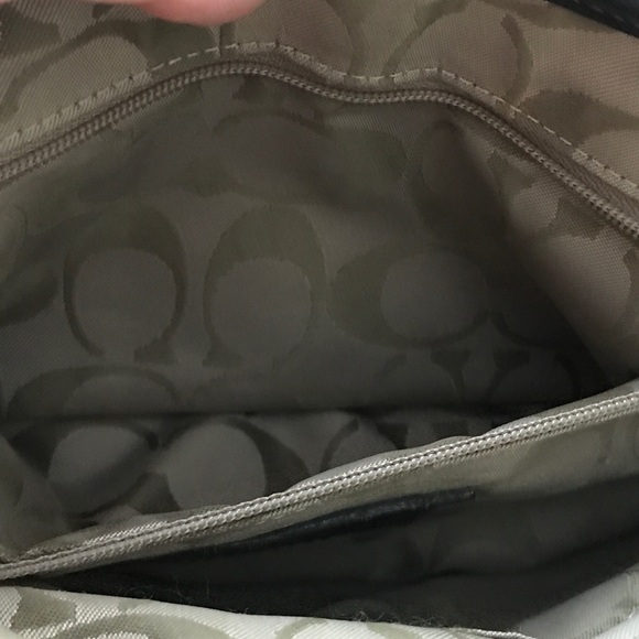 Fabric Coach Hand Bag -GUC- black classic style - Picture 5 of 7